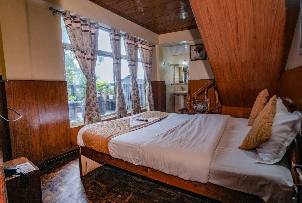 EXECUTIVE DUPLEX FAMILY SUITE - Photo 1