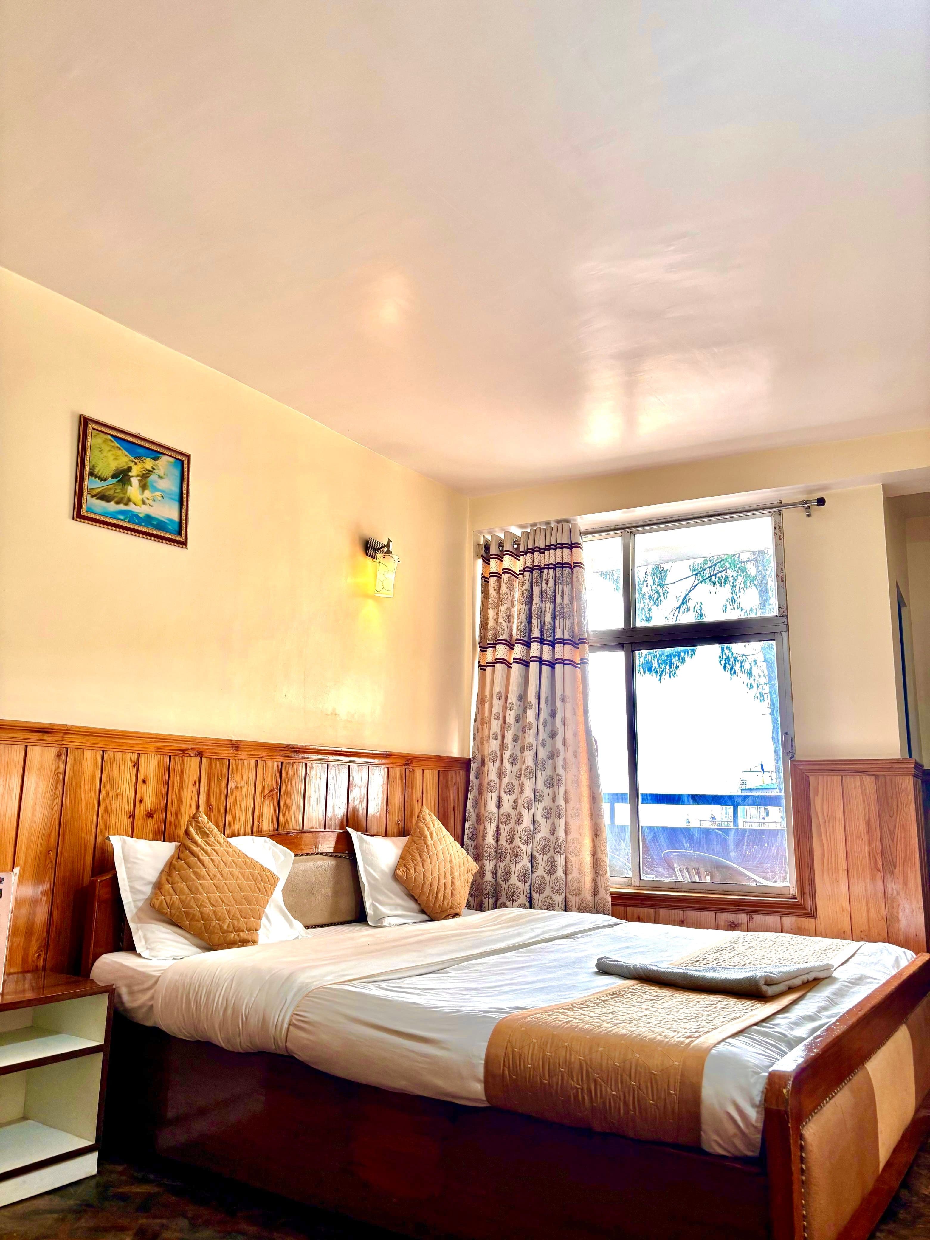 EXECUTIVE DOUBLE BED - Photo 1